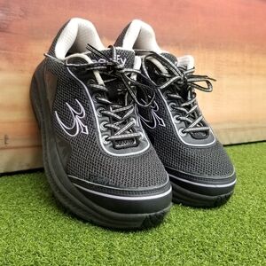 Women's Gravity Defyer Walking Sneakers